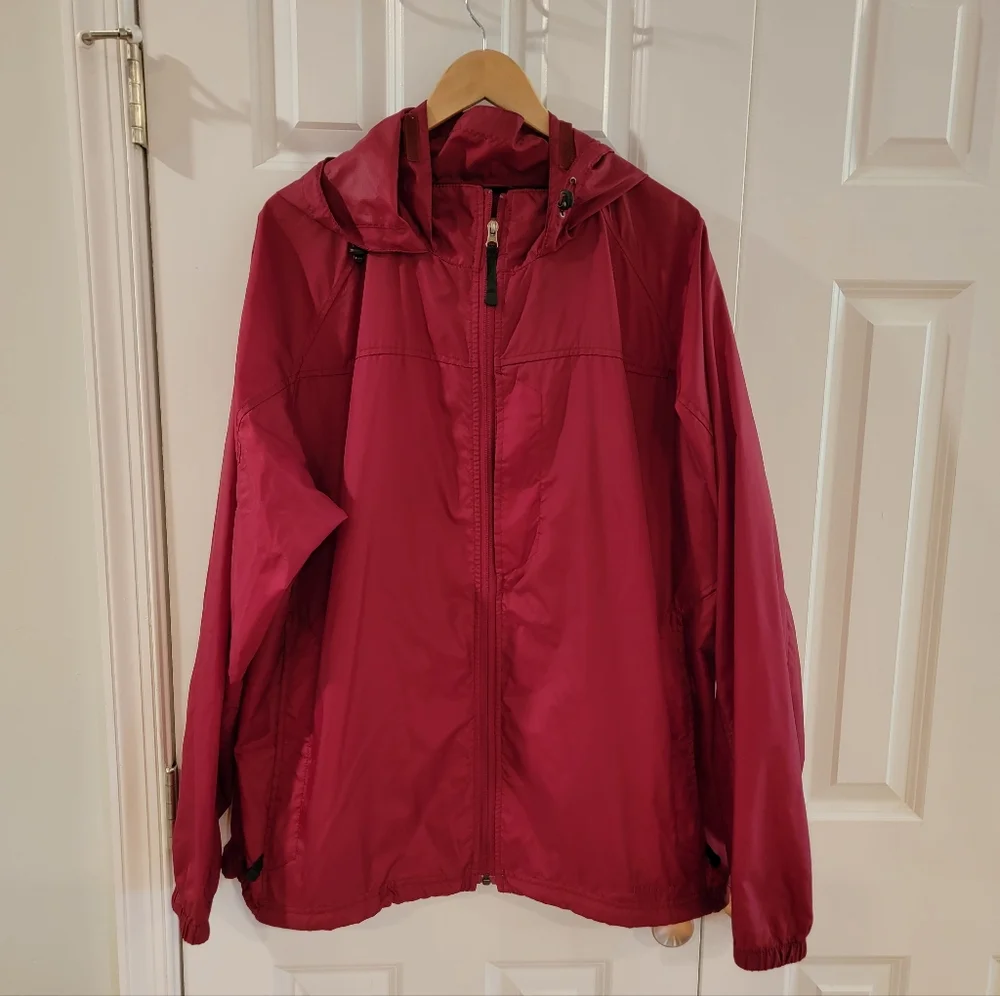 L.L. Bean Men's Windbreaker Jacket Full Zip Hooded Bordeaux Nylon Gorpcore